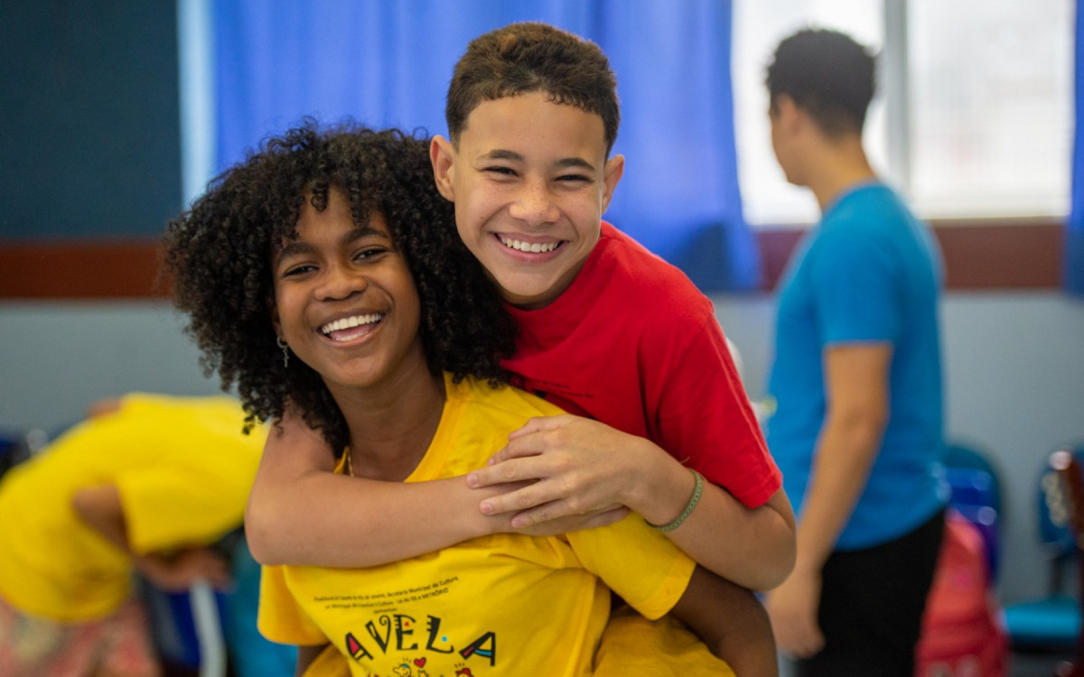 Os cursos ofertados pelo Favela Mundo ocorrem fora do turno escolar