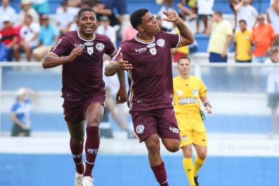 Estreia arrasadora de John Kennedy no Paulistão anima torcedores do Fluminense