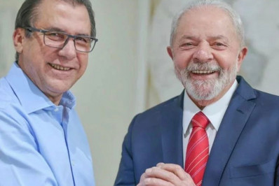 Lula irá se reunir com ministro do Trabalho e deve falar sobre salário mínimo 