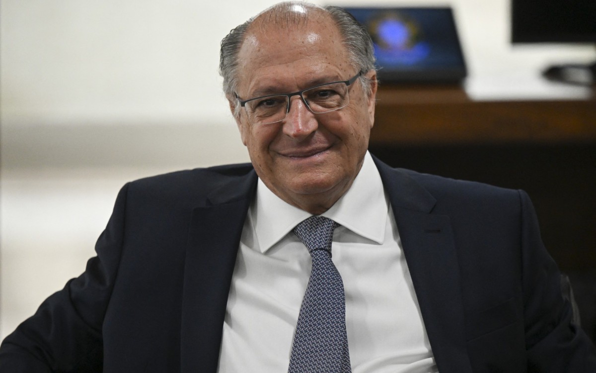 Geraldo Alckmin aposta em avan&ccedil;os na &aacute;rea econ&ocirc;mica, por meio de uma reforma tribut&aacute;ria r&aacute;pida, uma cobran&ccedil;a de h&aacute; anos do setor industrial