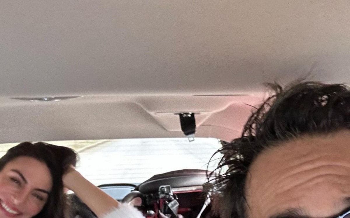 Rodrigo Santoro celebra anivers&aacute;rio da esposa