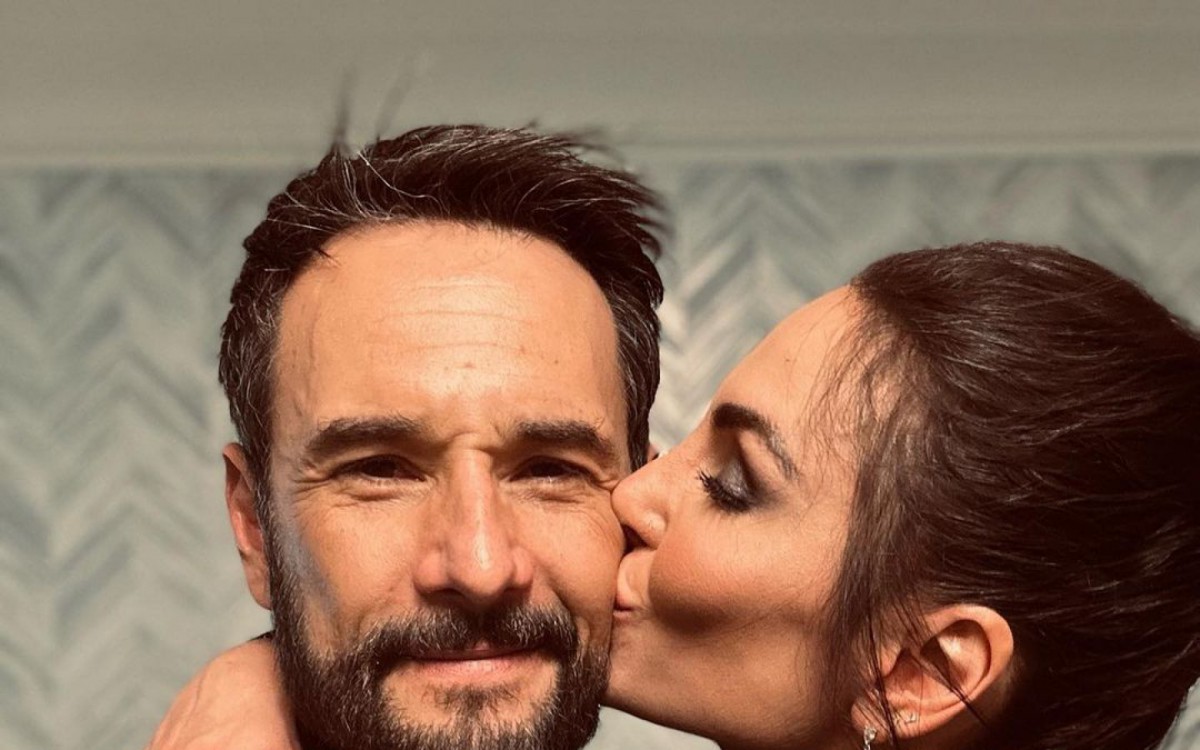 Rodrigo Santoro celebra anivers&aacute;rio da esposa
