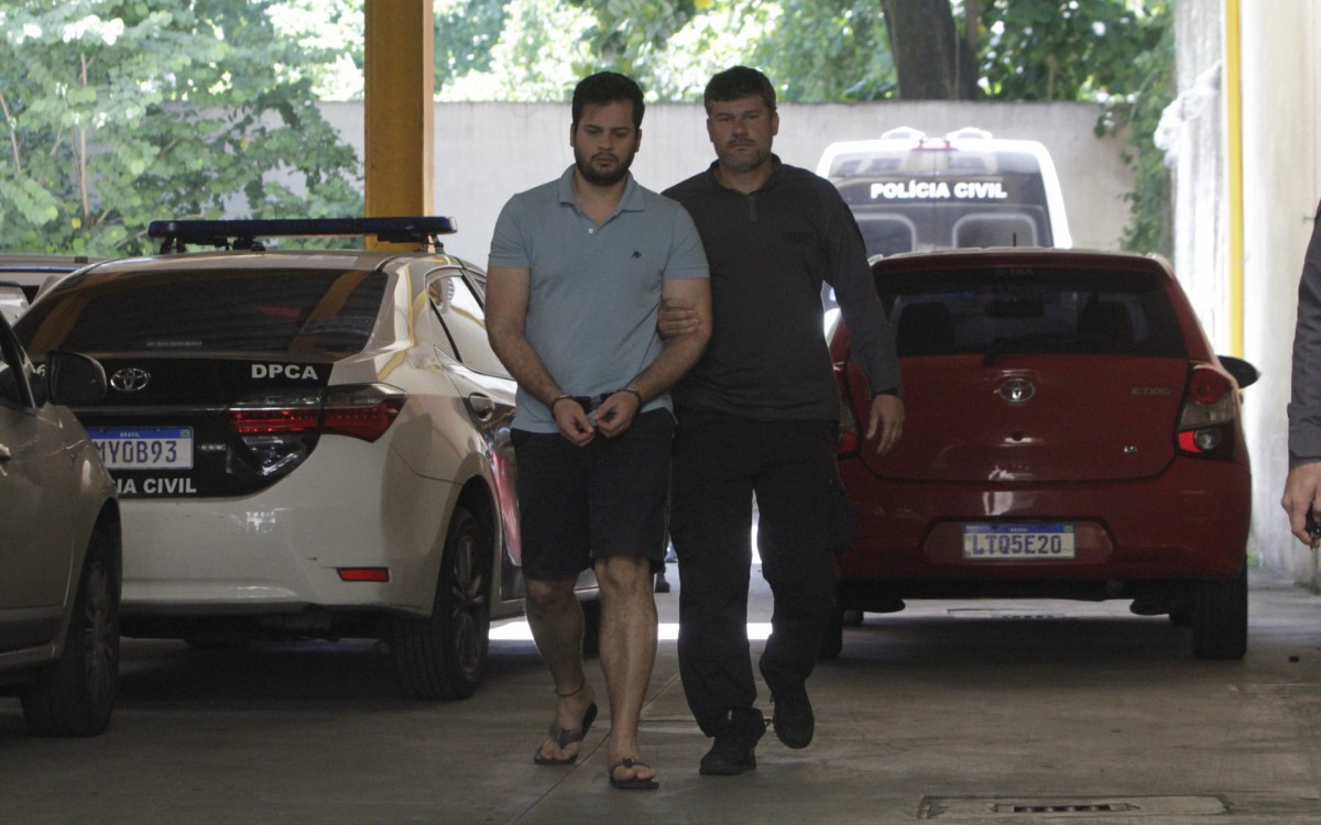 Andr&eacute; Carrillo 32 anos, m&eacute;dico anestesista preso por abuso sexual contra pacientes e armazenamento de pornografia infantil.  