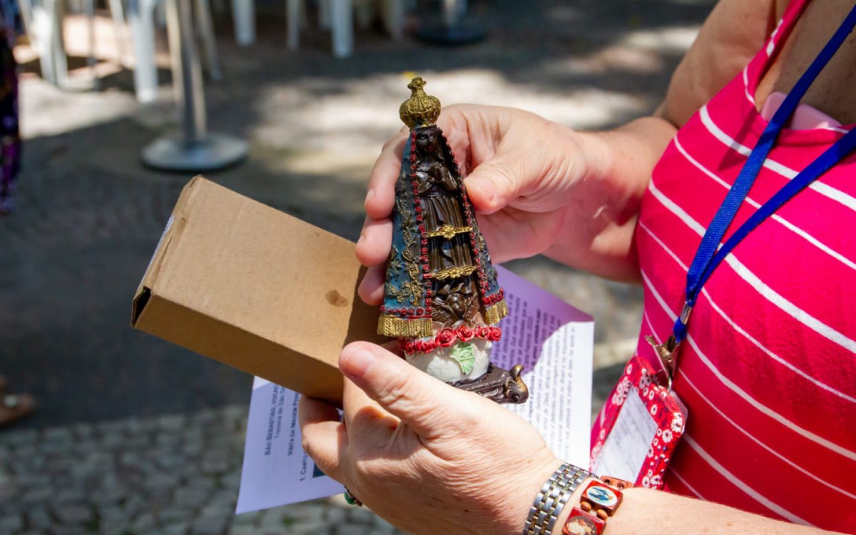 Prefeitura do Rio recebe a visita da imagem peregrina de São Sebastião - Érica Martin / Agência O Dia