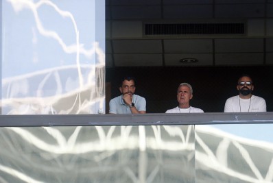 Luís Castro e auxiliares foram ao Nilton Santos para acompanhar a estreia do Botafogo no Carioca