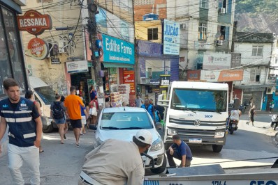 Prefeitura do Rio realiza operação para melhorar trânsito na principal via da Rocinha
