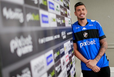 Ivan vê sonho de voltar à Seleção mais próximo com acerto com o Vasco: 'Aumenta a chance'