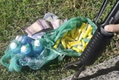 Adolescente é apreendido com cocaína e loló em Arraial do Cabo