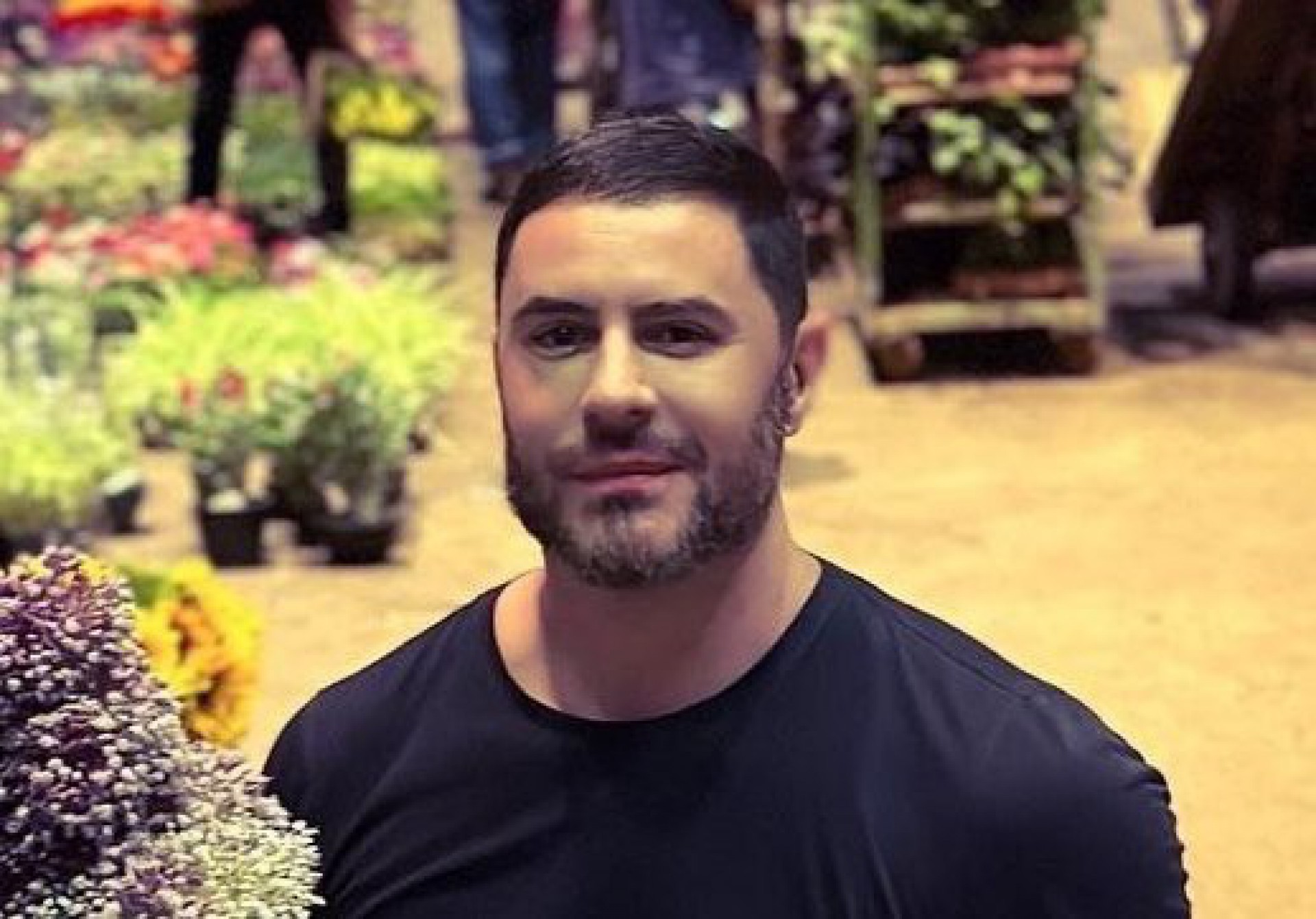 Internautas especulam que Ricardo Tozzi tenha se submetido a uma harmonização facial - Reprodução Internet