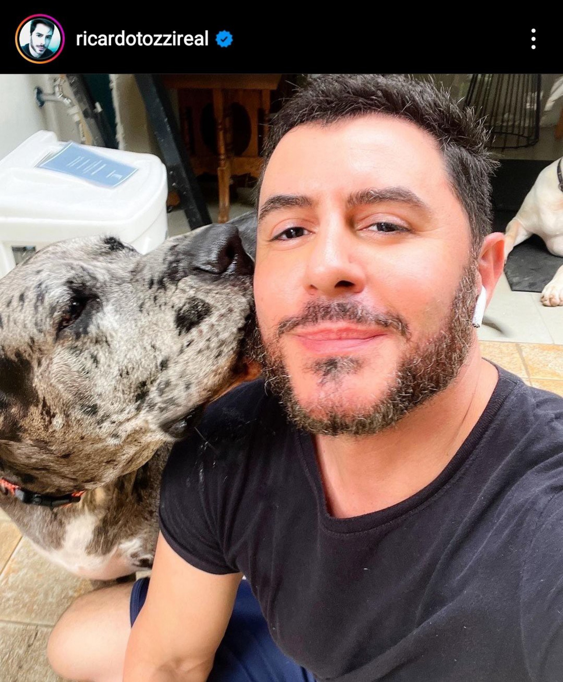 Internautas especulam que Ricardo Tozzi tenha se submetido a uma harmonização facial - Reprodução Internet