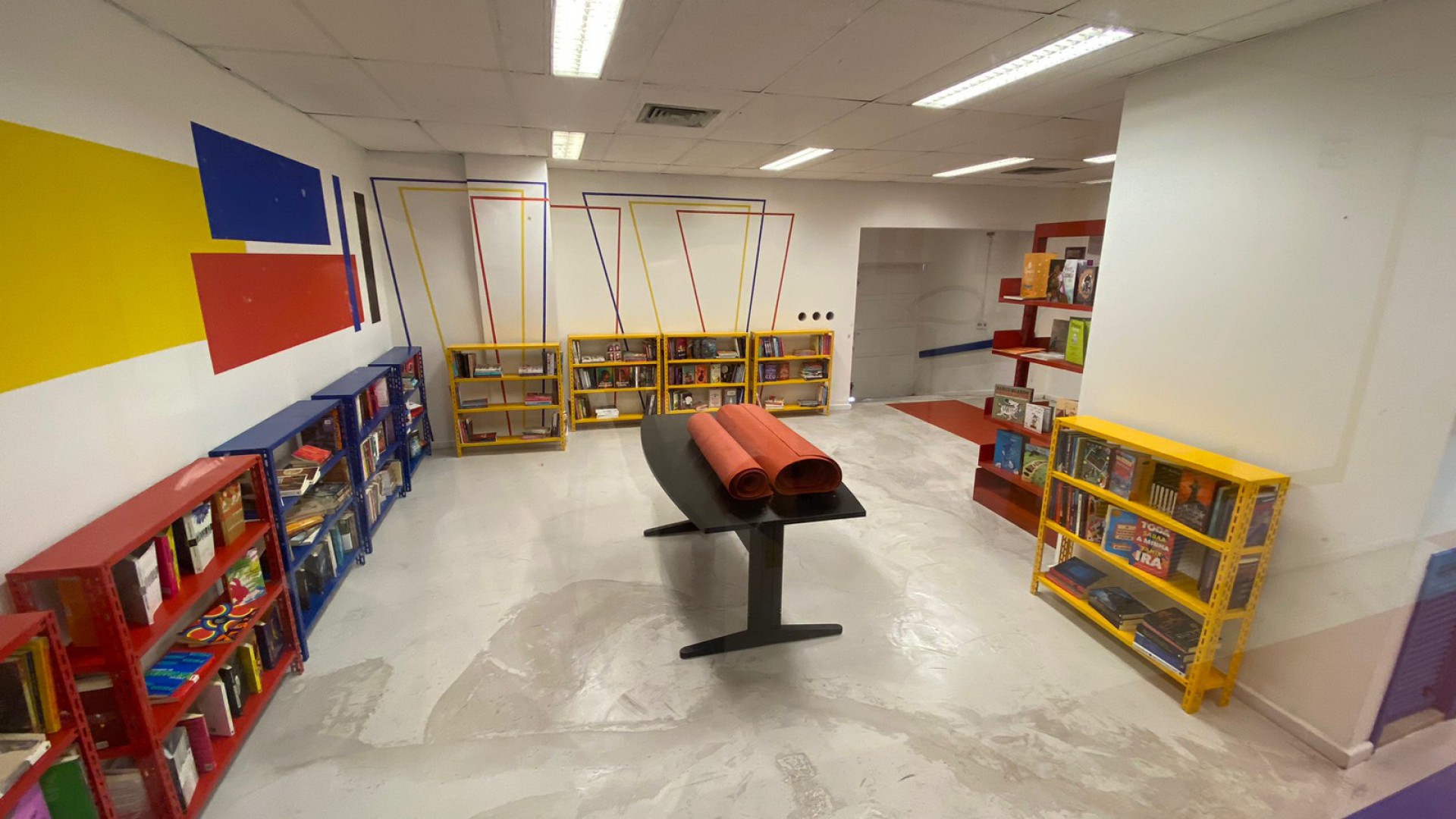 A Sala de Leitura Alfredo Machado fica na Av. Nossa Senhora de Copacabana - João Victor Ramirez / SMC