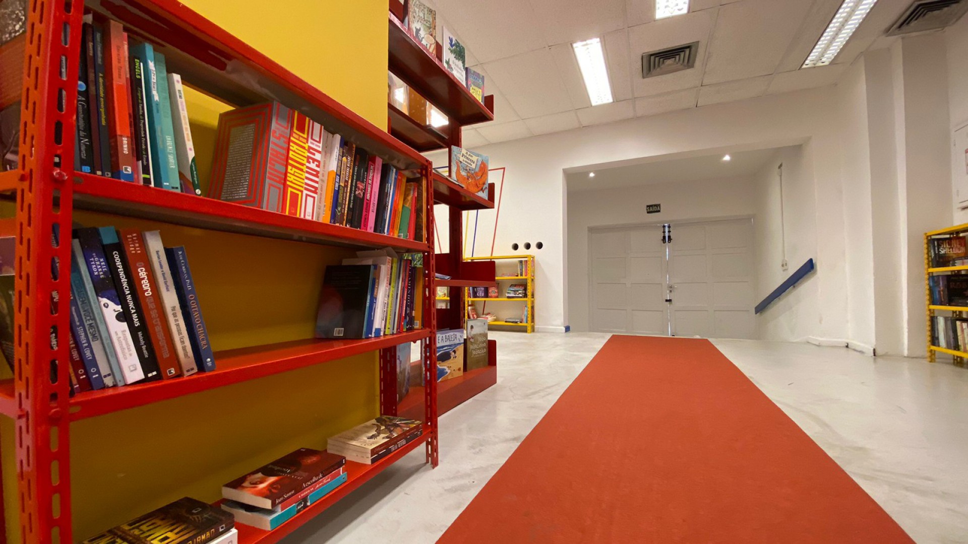 A Sala de Leitura Alfredo Machado fica na Av. Nossa Senhora de Copacabana - João Victor Ramirez / SMC