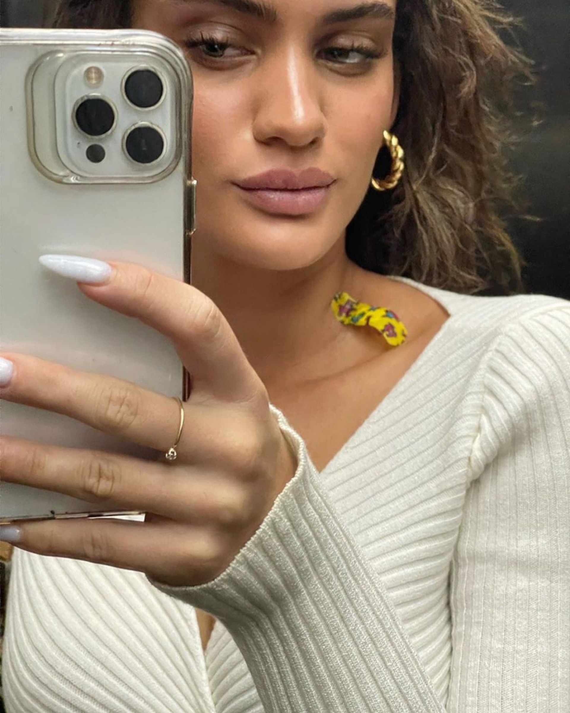 Um mês depois, Laura Fernandez reflete sobre cirurgia de retirada de nódulo - Reprodução Internet