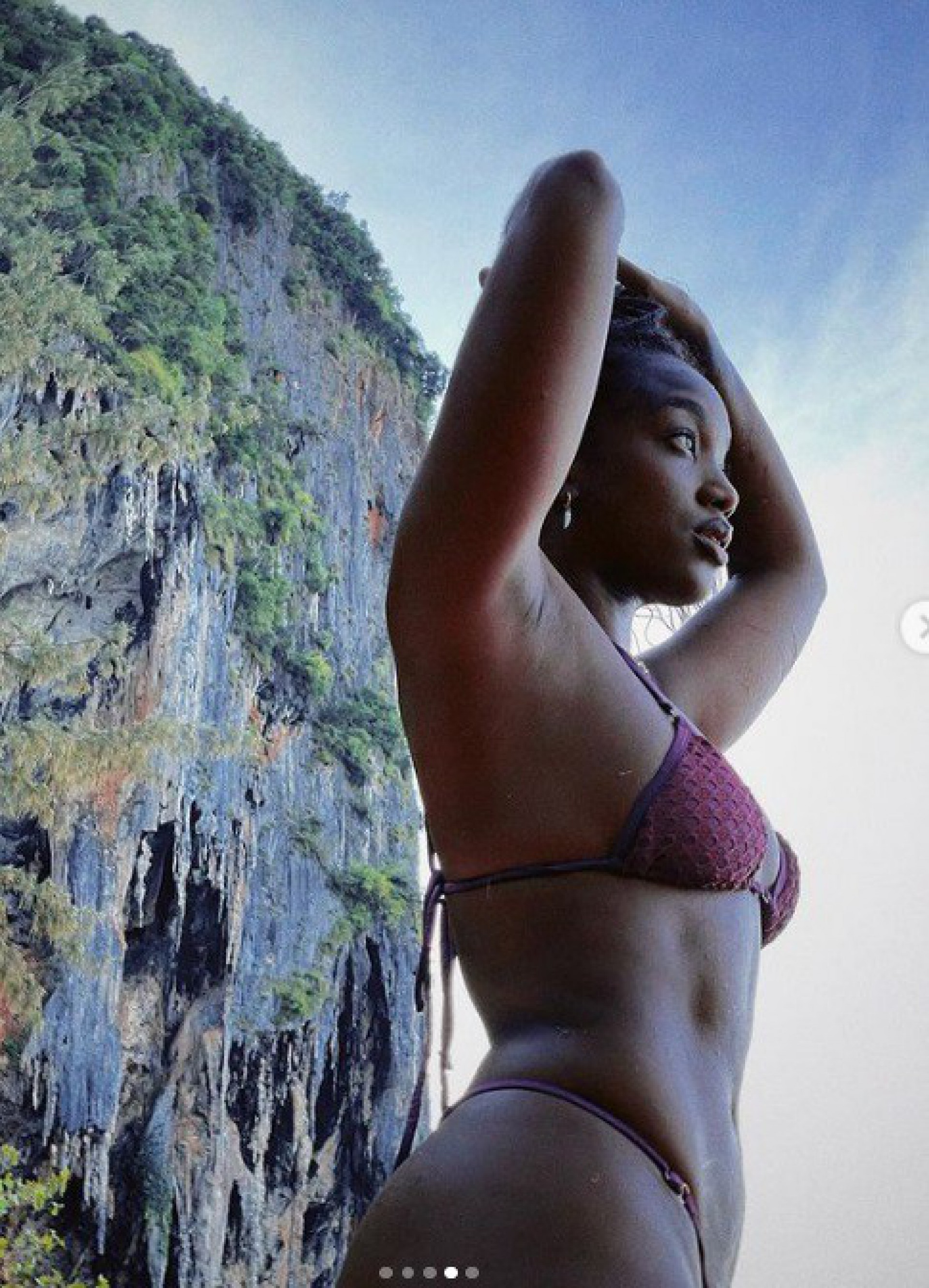 Iza exibe o corpo escultural em praia da Tailândia - Reprodução do Instagram