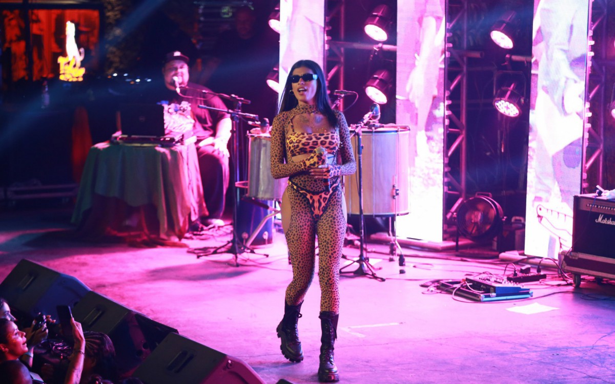 Pocah se apresenta no segundo dia de "Carnavalesca"