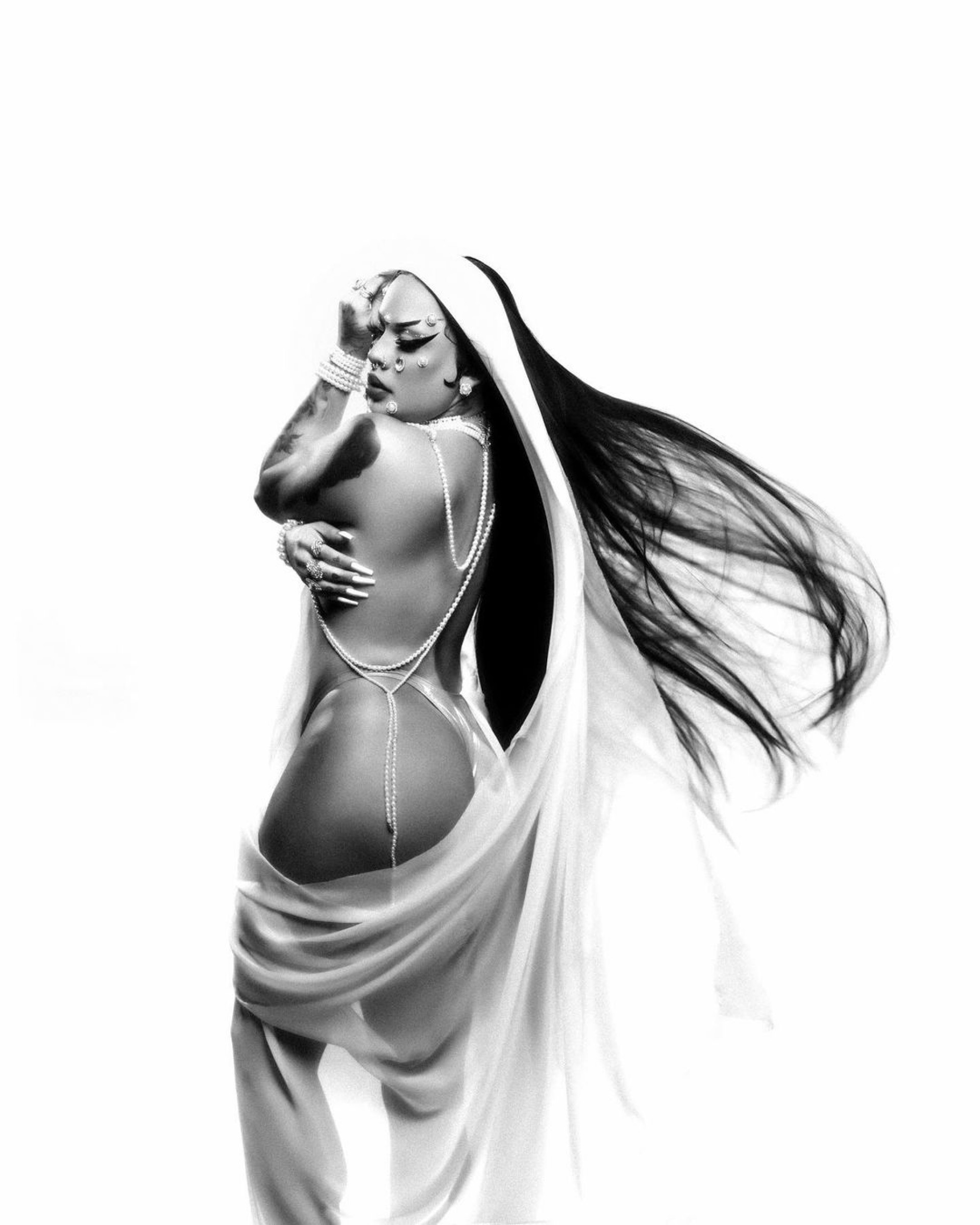 Gloria Groove comemora 28 anos com ensaio - Reprodução Internet