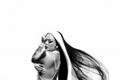 Gloria Groove completa 28 anos e comemora com ensaio