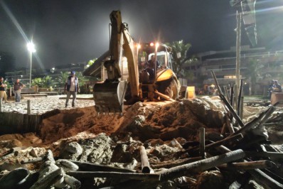 Prefeitura do Rio remove 'puxadinhos chiques' de quiosques na Barra da Tijuca