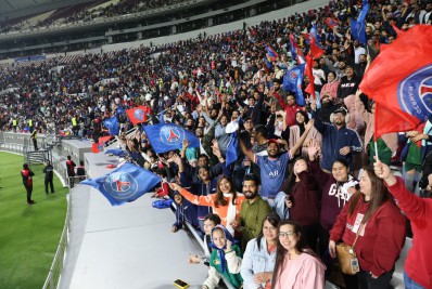 Treino aberto do PSG no Catar reúne 30 mil pessoas
