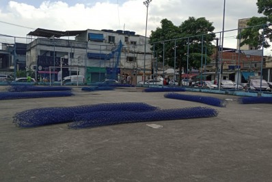 Caxias recupera quadras da Praça da Matriz, em Santa Cruz da Serra