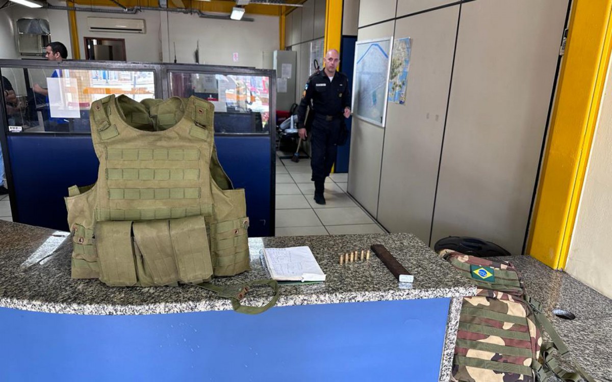 Material apreendido durante a opera&ccedil;&atilde;o contra ferros-velhos irregulares no Centro do Rio