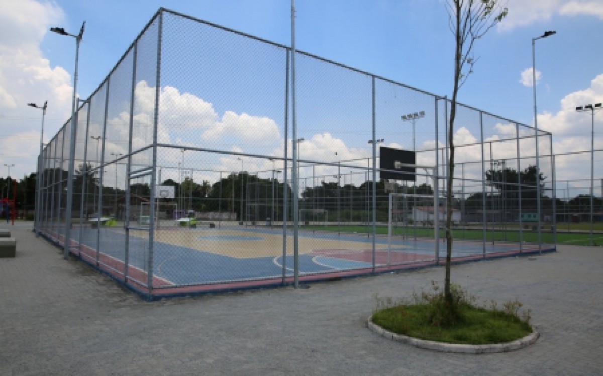 Nova pra&ccedil;a em Duque de Caxias est&aacute; quase pronta - Divulga&ccedil;&atilde;o