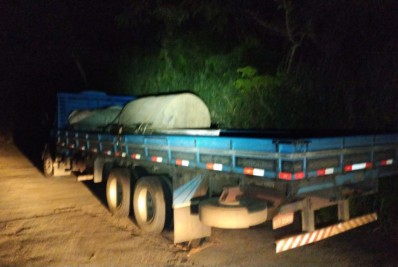 PRF fecha cerco no combate ao roubo de carga em ação no km 01 da BR-101 e captura foragido da Justiça