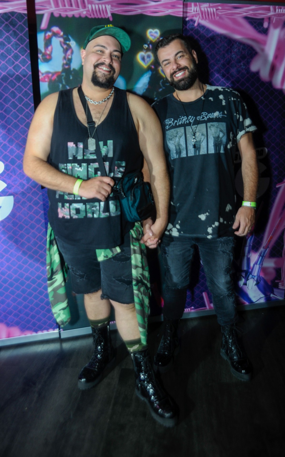 Thiago Abravanel e o Fernando Poli prestigiam anivers&aacute;rio de Gloria Groove 