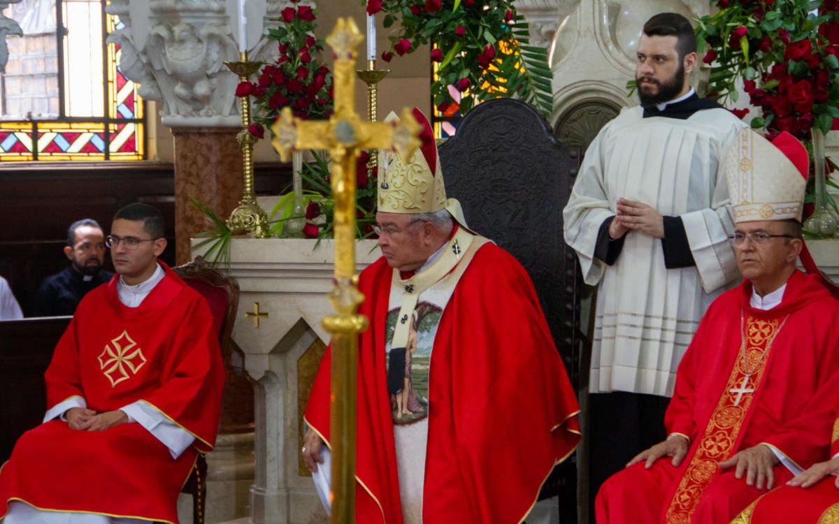 Cardeal Orani Tempesta celebra a missa do padroeiro da cidade do Rio de Janeiro, S&atilde;o Sebasti&atilde;o, na Igreja dos Capuchinhos, na Tijuca