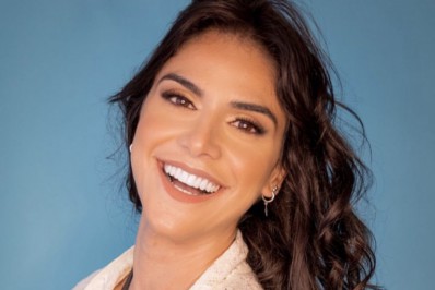 A fila já andou! Fábio Porchat surge com nova namorada em cruzeiro