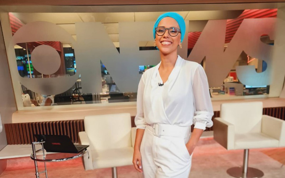 Lilian Ribeiro anuncia sa&iacute;da da Globonews