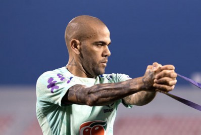 Defesa de Daniel Alves dá nova versão e afirma que houve penetração vaginal consensual