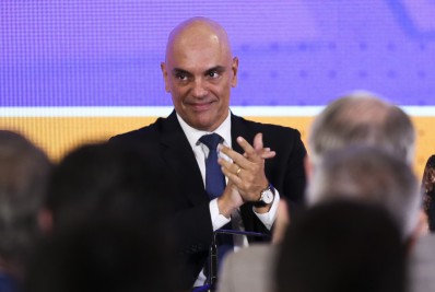 Moraes mantém 942 golpistas na cadeia por ataque ataque terrorista no DF