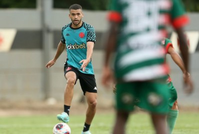 Lesão de volante recém-contratado é mais grave do que o esperado, e Vasco deve ir ao mercado