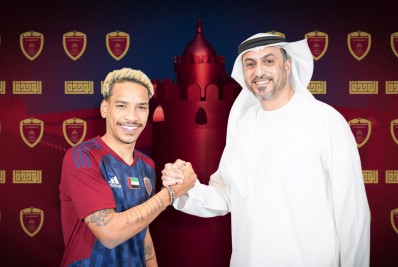 Al Whada oficializa a contratação de Matheus Pereira, alvo de Botafogo e Corinthians