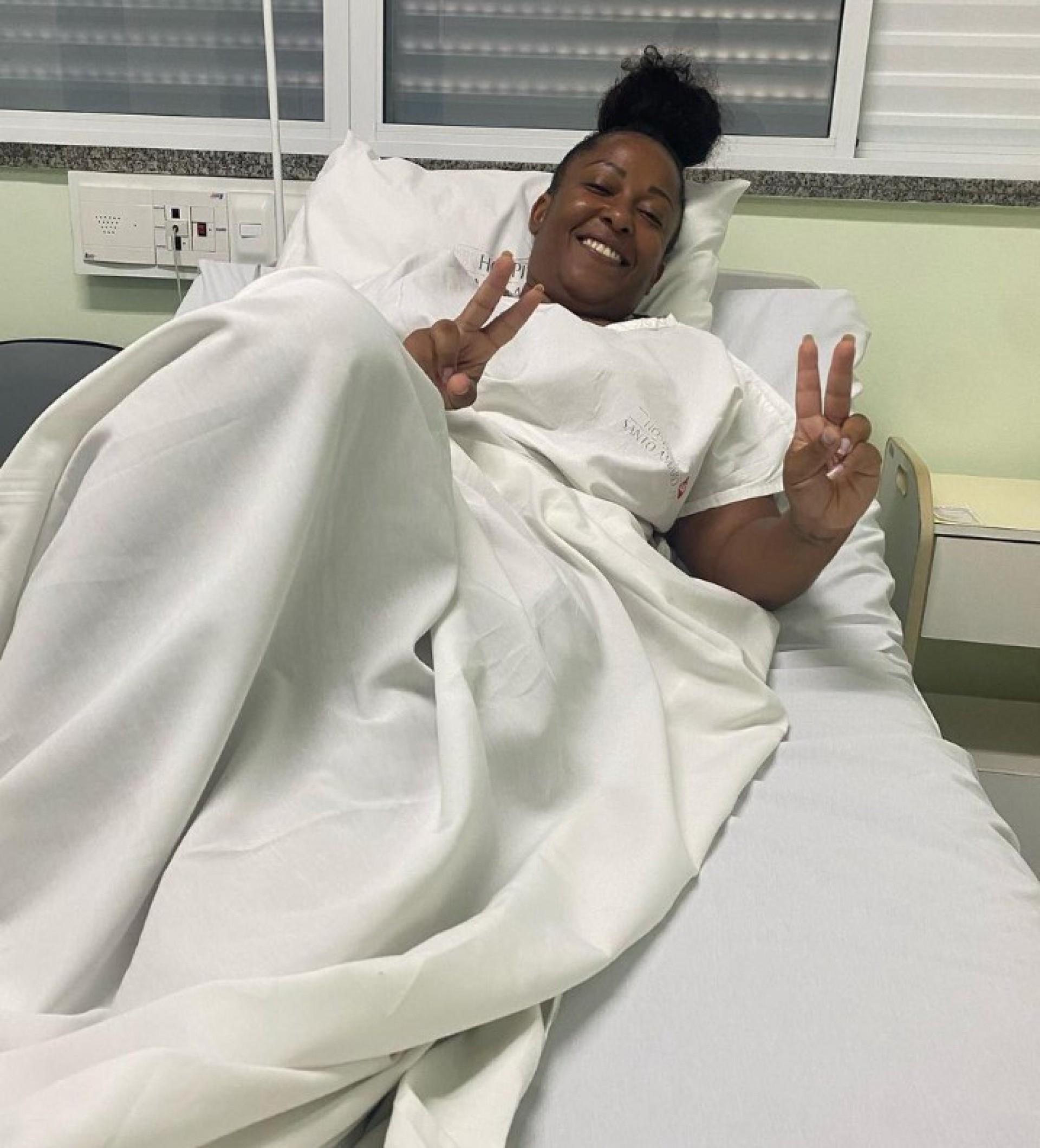 Tia Má retira mais de 20 pedras da vesícula - Reprodução/Instagram