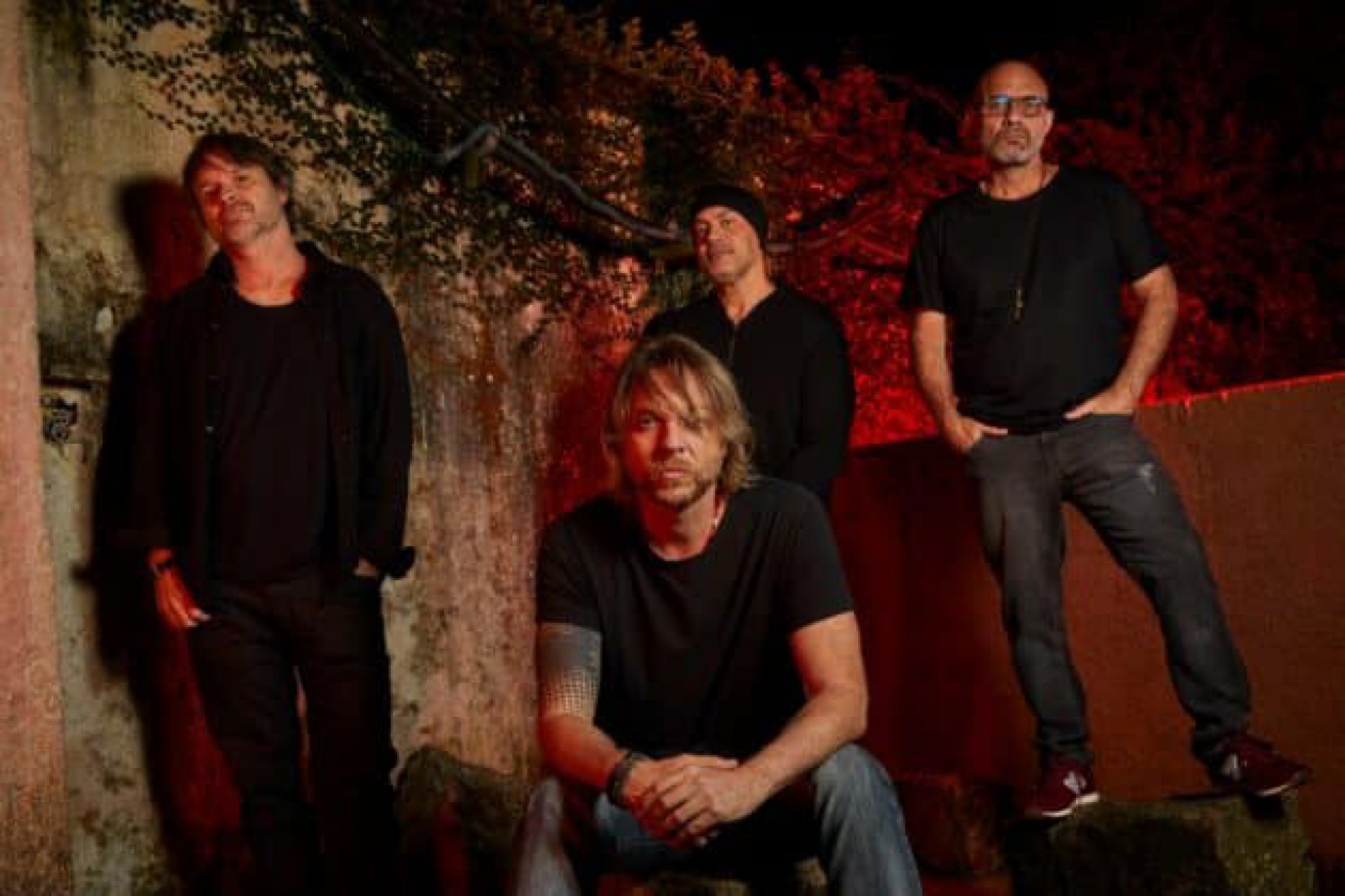 LS JACK se apresentará no dia 28 de janeiro, às 21h, na Praia dos Cavaleiros, pelo SESC Verão - Reprodução Internet