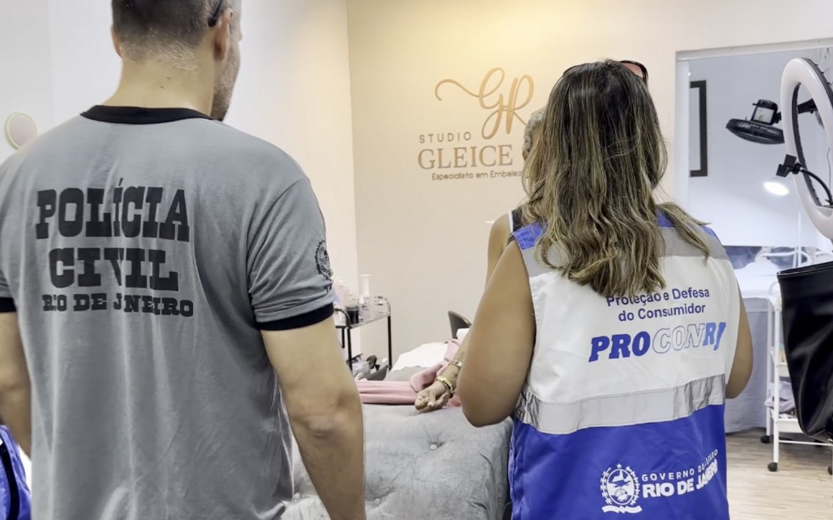 Procon-RJ e Polícia Civil interditam clínicas de bronzeamento artificial por uso de câmaras com lâmpadas ultravioleta, prática proibida pela Anvisa - Divulgação / Procon-RJ