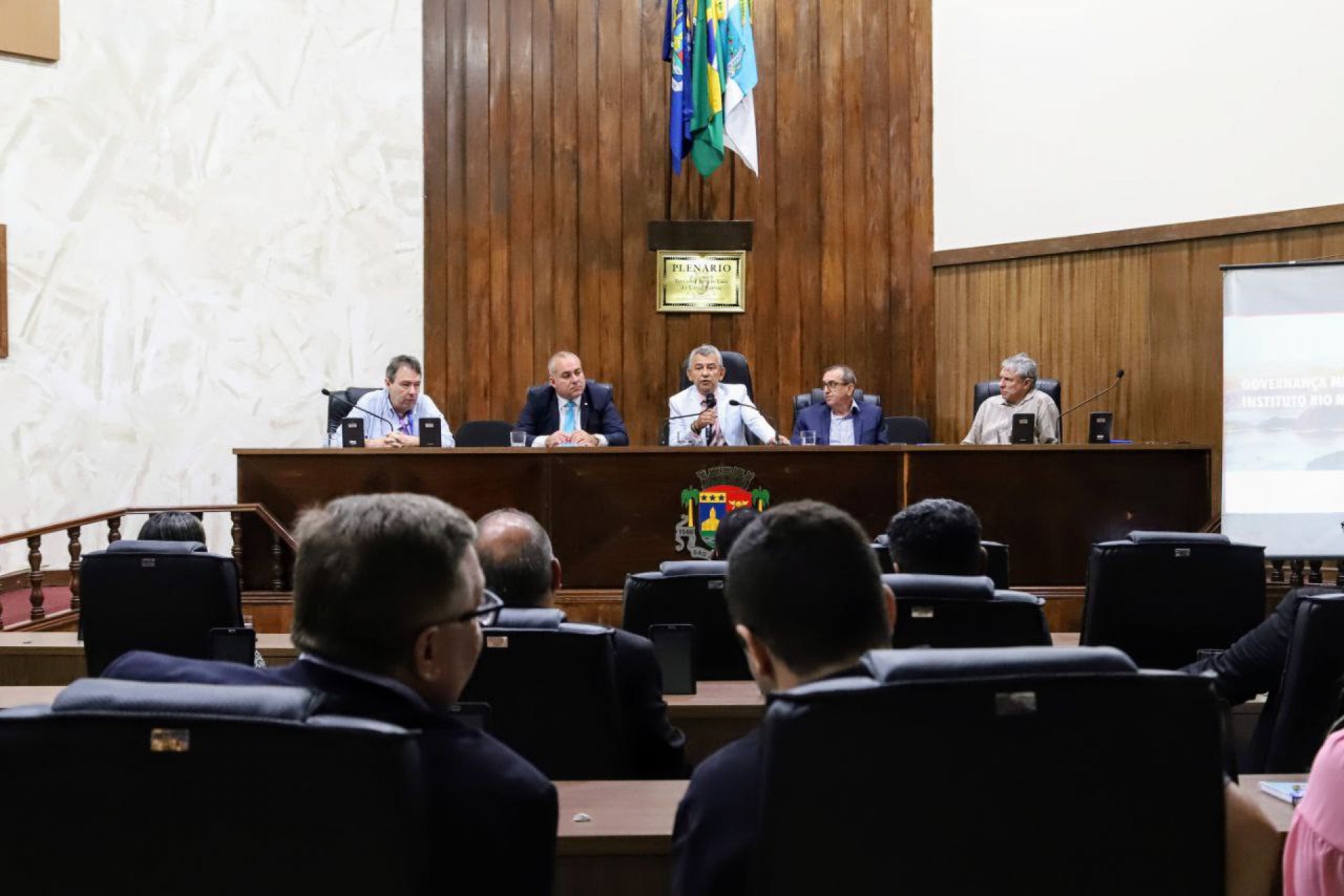 O prefeito de São João de Meriti, Dr. João, participou pela manhã do 1° Seminário do Bloco 3 do Instituto Rio Metrópole - Divulgação