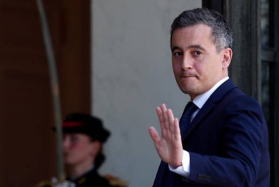 Denúncia de estupro apresentada contra ministro do Interior francês é arquivada