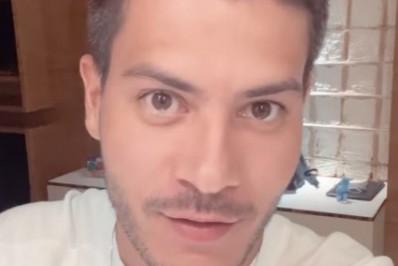 Arthur Aguiar revela se vive romance com Deolane Bezerra; confira 