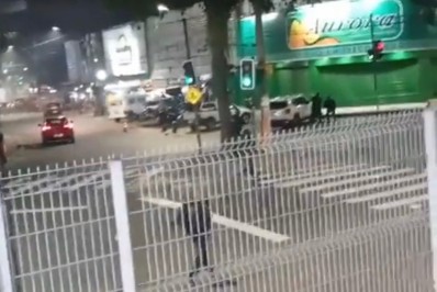 Cidade de Deus vive momento de tensão em noite de confronto