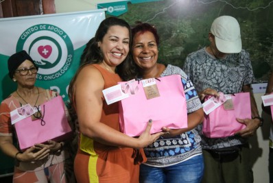 Pacientes oncológicos recebem kits de higiene em Saquarema