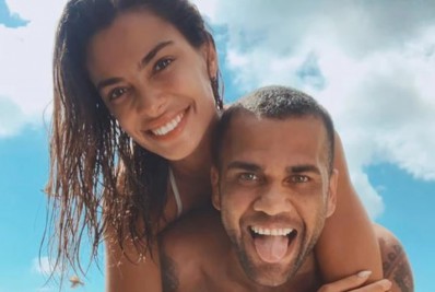 Esposa de Daniel Alves nega ter feito postagem em apoio ao marido: 'Não deturpem'