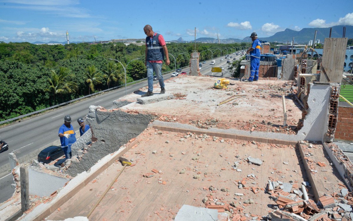 Na ação, quatro imóveis foram parcialmente derrubados - Divulgação / Seop