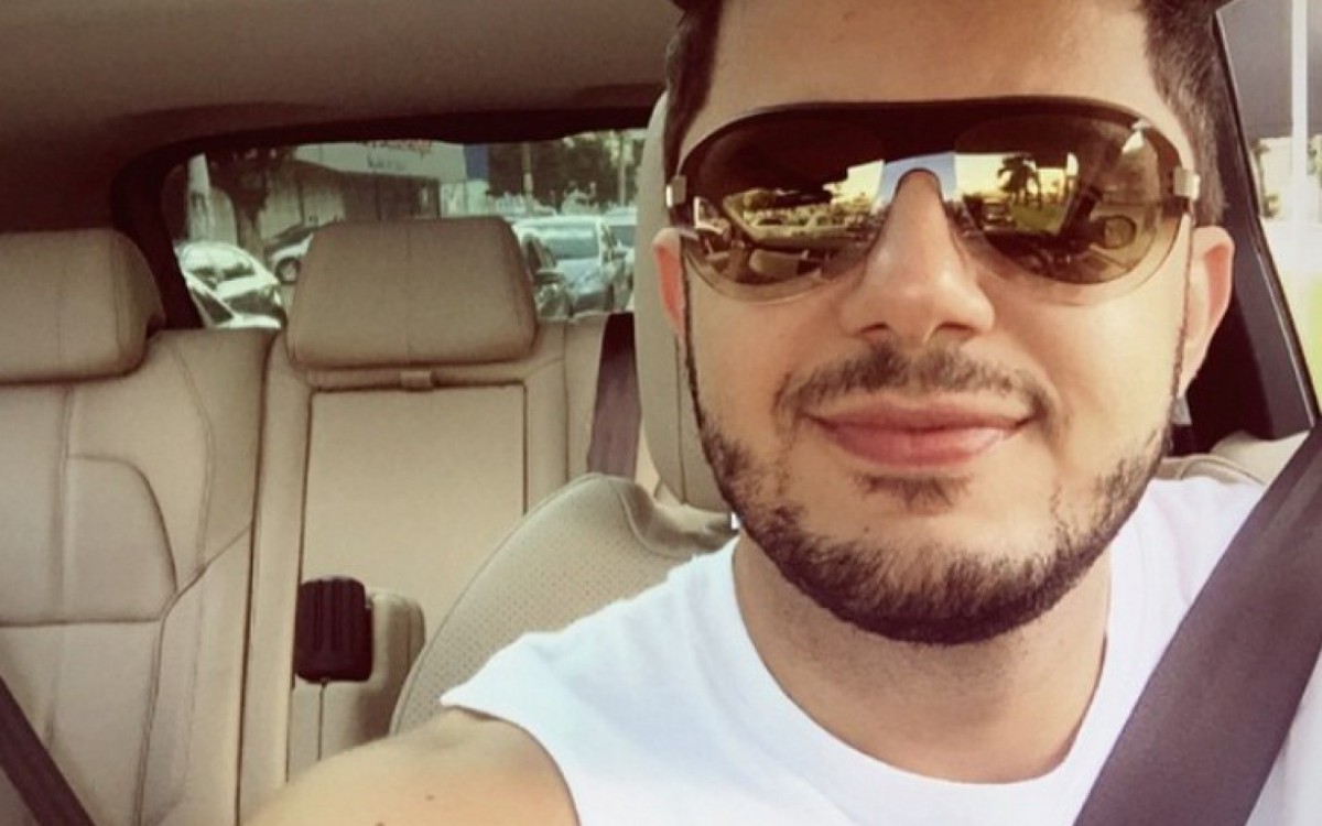 Cristiano Ara&uacute;jo morreu em 2015