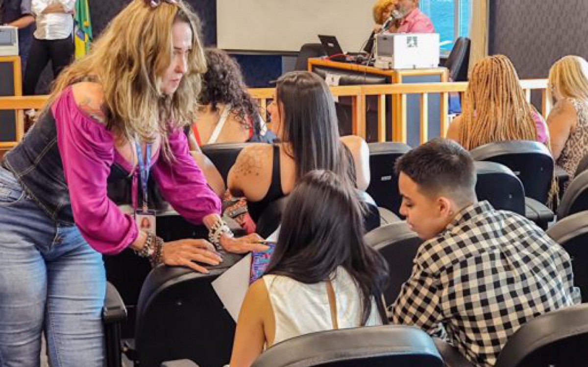 Paulinha &Uacute;nica, representante da Secretaria Municipal de Governan&ccedil;a na Diversidade Sexual de Mesquita