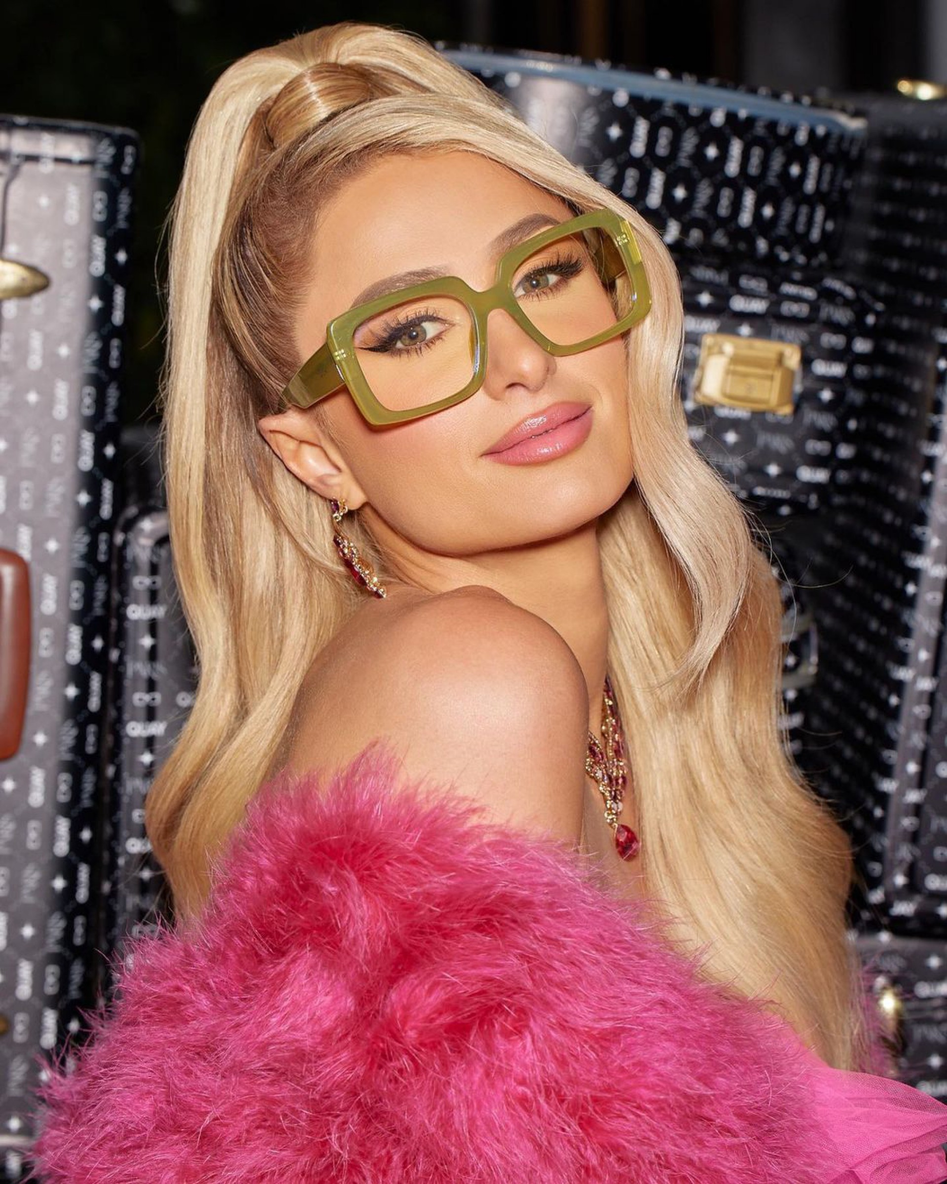 Paris Hilton anuncia nascimento de seu primeiro filho com o marido, Carter Reum - Reprodução Internet