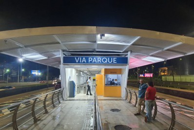 Após reforma, estação de BRT Via Parque é reaberta