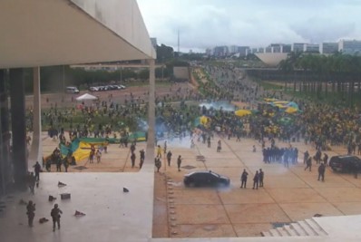 Imagens inéditas de câmeras de segurança mostram ação dos golpistas do STF; veja o vídeo